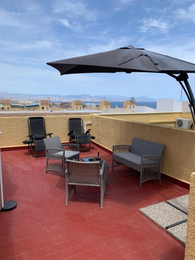 Adosado Tranquilo Con Piscina Y Vistas Al Mar Lejlighed Puerto Marino Eksteriør billede
